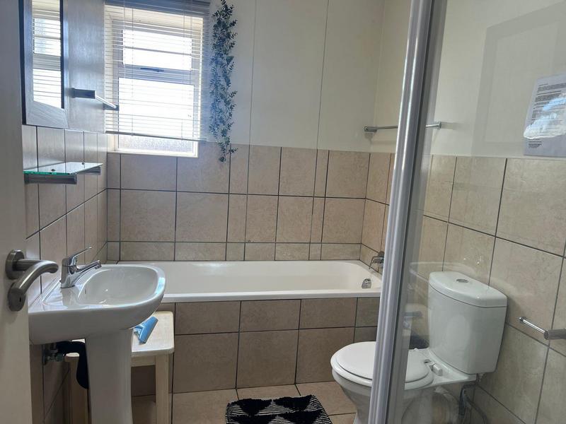 To Let 2 Bedroom Property for Rent in Diaz Western Cape